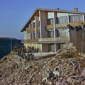 cavehome-history-01